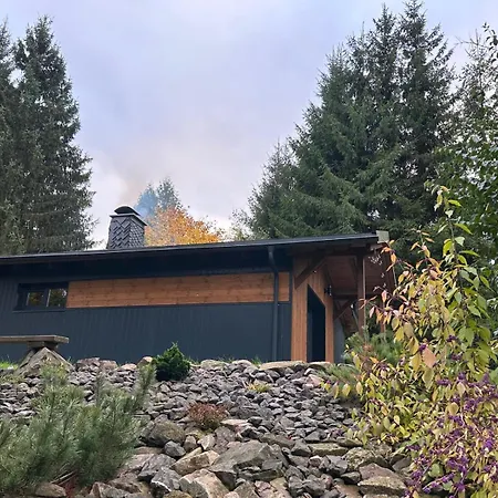 Am Wald Schleusingen